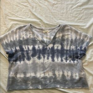 Madewell Blue and White Tie-Dye V-Neck Crop Top